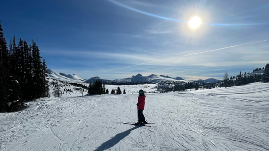 Fuel for the Slopes: The Best Snacks for Ski Days